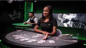 Tangkapan layar aplikasi benua138 yang menampilkan menu utama dengan kategori sportsbook, kasino langsung, dan esports